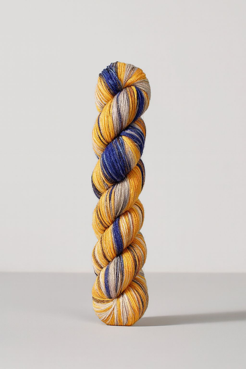 Urth Yarns Rare 16