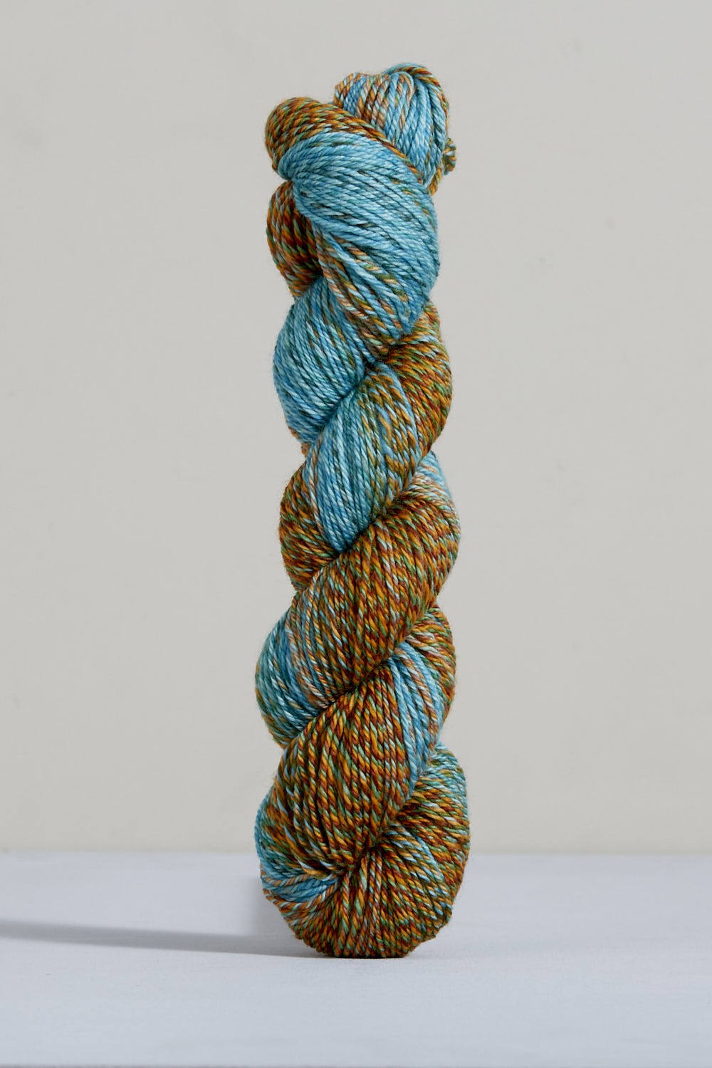 Urth Yarns Spiral Grain Light Worsted