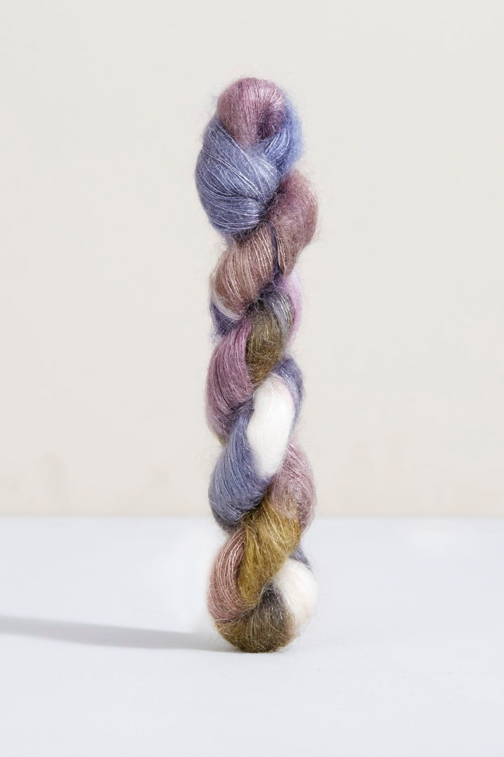 Urth Yarns Bonmoher